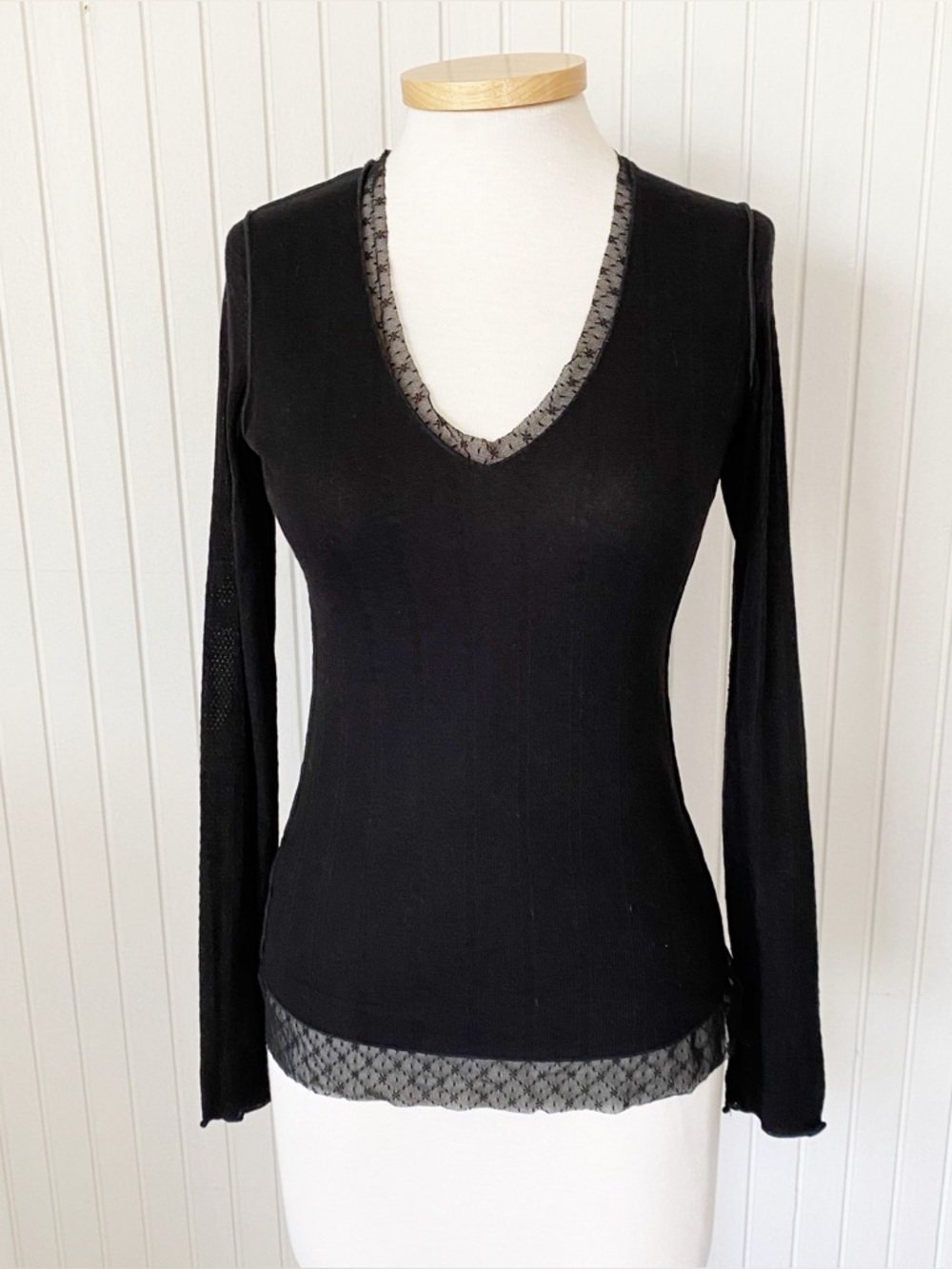 Pete Collection Black Long Sleeve V-Neck Top Shirt Lace Trim Tee Size Medium